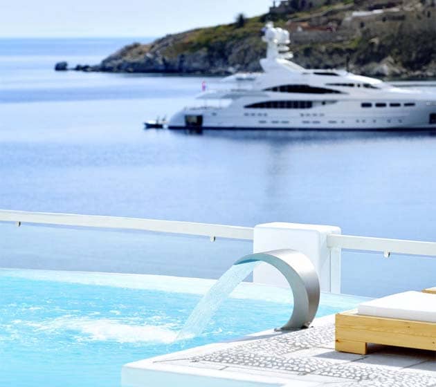 ΕΞΩΤΕΡΙΚΗ ΠΙΣΙΝΑ ΜΕ ΥΔΡΟΜΑΣΑΖ, ΙΔΑΝΙΚΗ ΓΙΑ ΧΑΛΑΡΩΣΗ